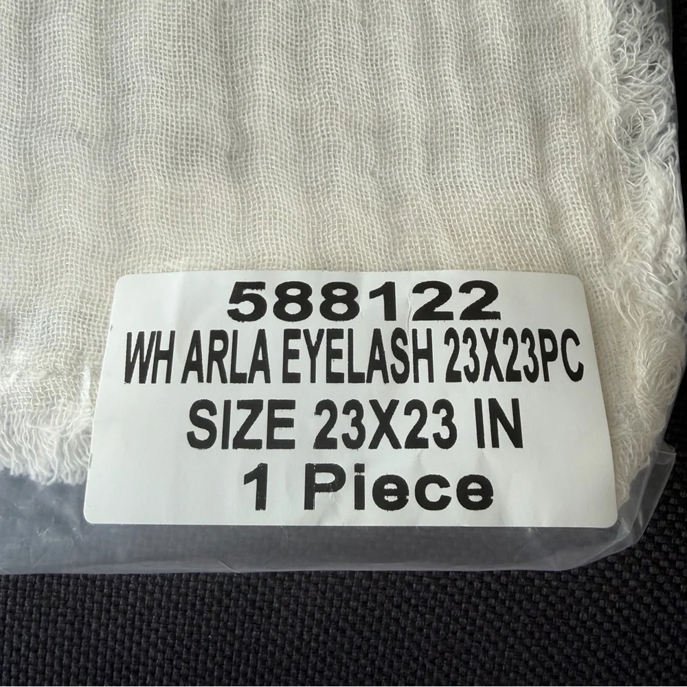 Crate & Barrel 23x23 Arla Eyelash Pillow Cover